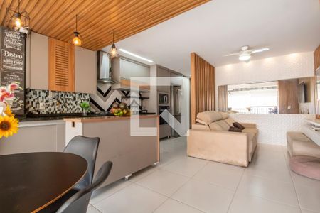 Sala de apartamento à venda com 2 quartos, 62m² em Continental, Osasco