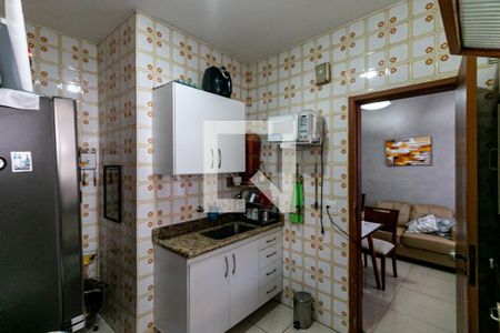 Cozinha de apartamento à venda com 2 quartos, 80m² em Cidade Nova, Belo Horizonte