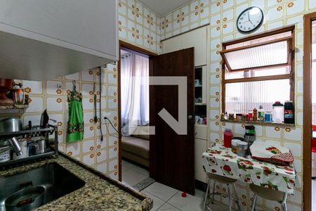 Cozinha de apartamento à venda com 2 quartos, 80m² em Cidade Nova, Belo Horizonte