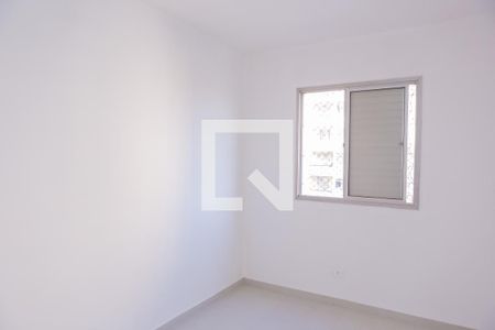 Quarto 1 de apartamento para alugar com 2 quartos, 50m² em Parque Císper, São Paulo