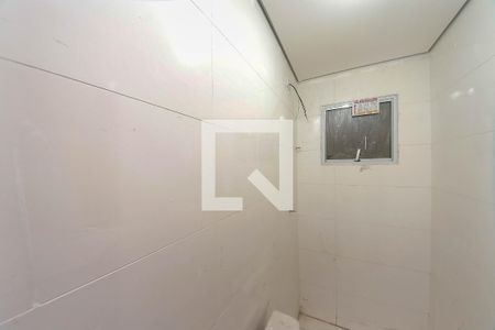 Banheiro de apartamento para alugar com 1 quarto, 48m² em Jardim Cinco de Julho, São Paulo