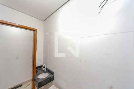 Banheiro de apartamento para alugar com 1 quarto, 48m² em Jardim Cinco de Julho, São Paulo