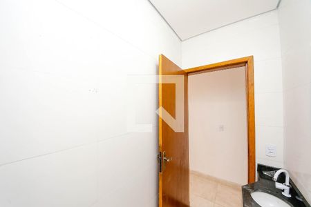 Banheiro de apartamento para alugar com 1 quarto, 44m² em Jardim Cinco de Julho, São Paulo