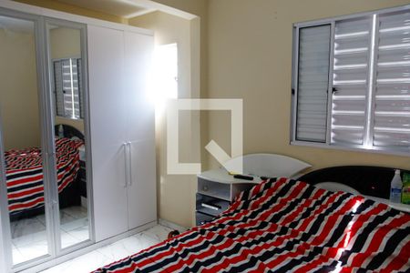 Quarto 1 de casa à venda com 4 quartos, 200m² em Quitaúna, Osasco