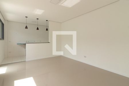 Sala de casa para alugar com 2 quartos, 67m² em Jardim Petrópolis, Cotia