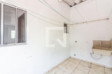 Área de Serviço  de casa de condomínio para alugar com 1 quarto, 30m² em Quitaúna, Osasco