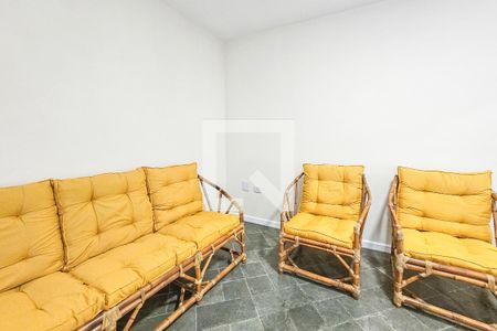 Sala de apartamento para alugar com 1 quarto, 50m² em Jardim Tres Marias, Guarujá