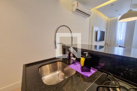 Cozinha de kitnet/studio à venda com 1 quarto, 30m² em Leblon, Rio de Janeiro