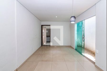 Sala 2 de casa à venda com 3 quartos, 223m² em Alto Caiçaras, Belo Horizonte