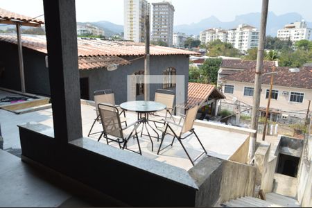 Varanda de casa à venda com 4 quartos, 450m² em Tanque, Rio de Janeiro