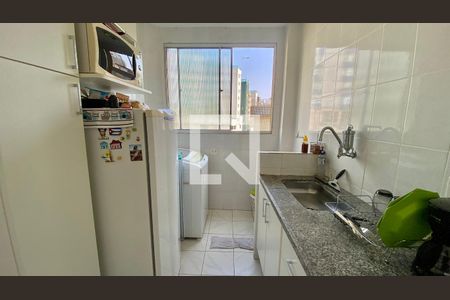 Cozinha de apartamento para alugar com 3 quartos, 55m² em Buritis, Belo Horizonte