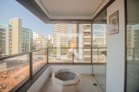 Sala - Varanda de apartamento para alugar com 3 quartos, 160m² em Moinhos de Vento, Porto Alegre