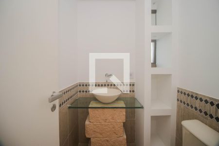 Lavabo de apartamento para alugar com 3 quartos, 160m² em Moinhos de Vento, Porto Alegre