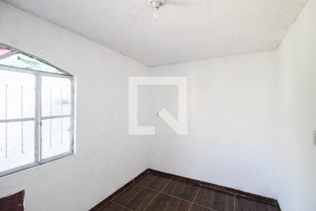 Quarto de casa para alugar com 1 quarto, 60m² em Parque Horizonte, Nova Iguaçu