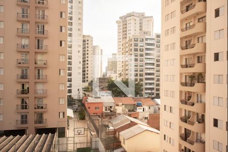 Vista da Sala de apartamento para alugar com 2 quartos, 60m² em Parque Imperial, São Paulo