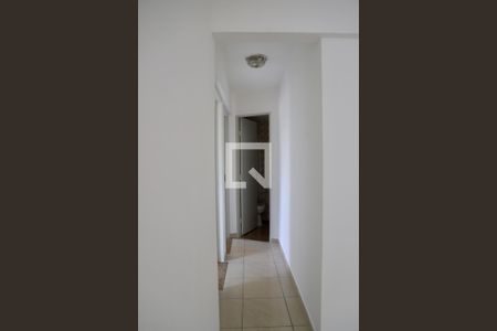 Corredor de apartamento à venda com 2 quartos, 60m² em Parque Imperial, São Paulo