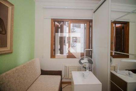 Quarto 1 de apartamento à venda com 3 quartos, 94m² em Jardim Itu, Porto Alegre