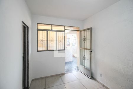 Sala de apartamento para alugar com 1 quarto, 36m² em Vila Emil, Mesquita