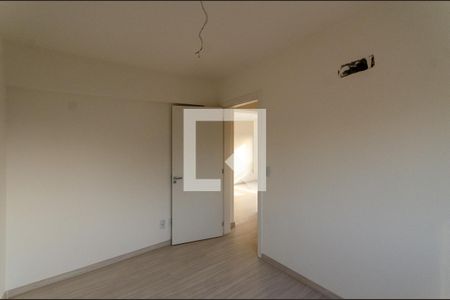 Quarto 1 de apartamento para alugar com 2 quartos, 70m² em Santo Antônio, Porto Alegre