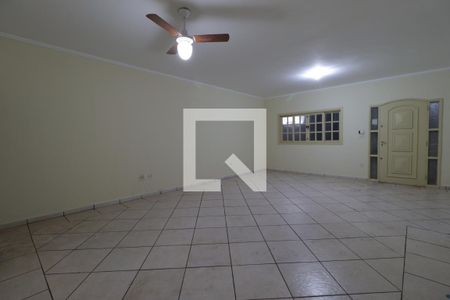 Sala de casa para alugar com 4 quartos, 146m² em Nova Ribeirânia, Ribeirão Preto