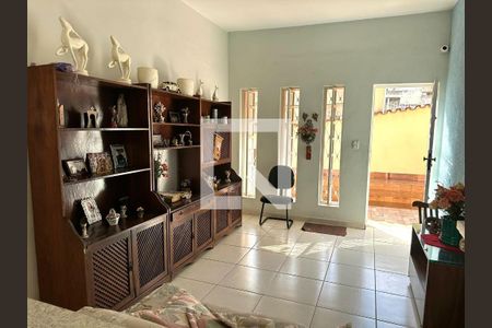 sala de casa à venda com 4 quartos, 167m² em Carlos Prates, Belo Horizonte