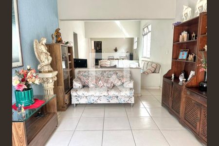 sala de casa à venda com 4 quartos, 167m² em Carlos Prates, Belo Horizonte