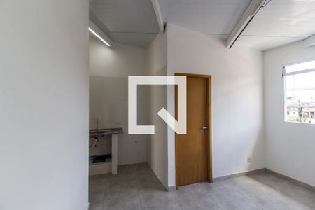 Sala/Quarto de kitnet/studio para alugar com 1 quarto, 19m² em Cidade Ariston Estela Azevedo, Barueri