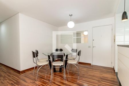 Sala de apartamento para alugar com 2 quartos, 67m² em Indianópolis, São Paulo