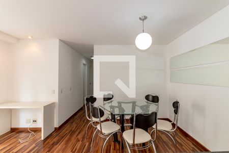 Sala de apartamento para alugar com 2 quartos, 67m² em Indianópolis, São Paulo