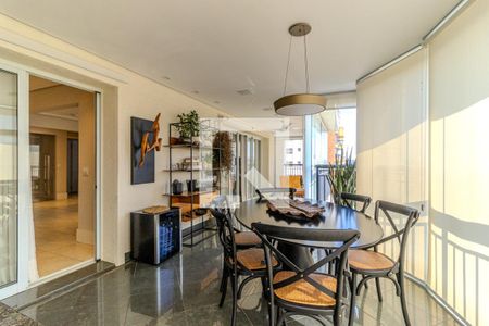 Varanda Gourmet de apartamento à venda com 4 quartos, 240m² em Higienópolis, São Paulo