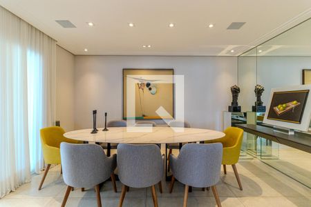 Sala de Jantar de apartamento à venda com 4 quartos, 240m² em Higienópolis, São Paulo