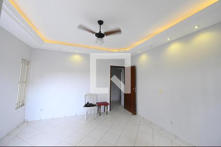 Sala de casa para alugar com 4 quartos, 300m² em Anhaguera, Goiânia