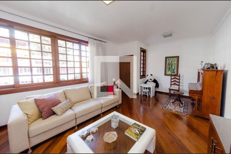 Sala de casa à venda com 6 quartos, 290m² em Padre Eustáquio, Belo Horizonte