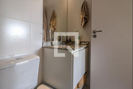 banheiro social de apartamento à venda com 3 quartos, 84m² em Vila Vera, São Paulo