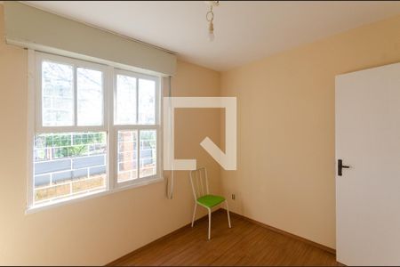 Quarto 2 de casa para alugar com 3 quartos, 70m² em Cavalhada, Porto Alegre