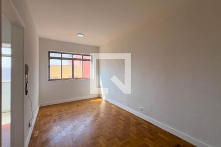 Sala/Quarto de kitnet/studio à venda com 1 quarto, 34m² em Liberdade, São Paulo