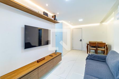 Sala de apartamento à venda com 2 quartos, 60m² em Ferreira, São Paulo