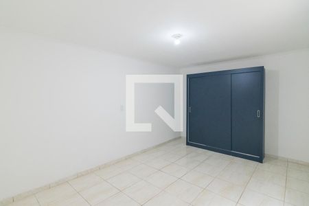 Quarto de casa para alugar com 1 quarto, 65m² em Vila Palmares, Santo André