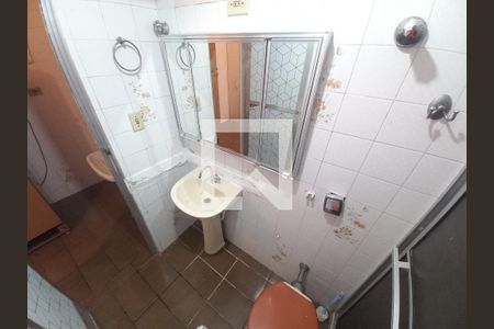 Banheiro de apartamento para alugar com 1 quarto, 40m² em Morro dos Barbosas, São Vicente