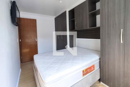 Quarto 1 de apartamento para alugar com 2 quartos, 59m² em Uberaba, Curitiba