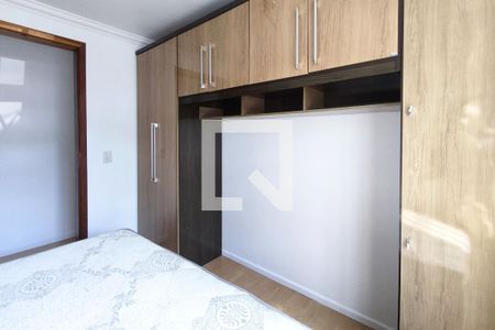 Quarto 2 de apartamento para alugar com 2 quartos, 59m² em Uberaba, Curitiba