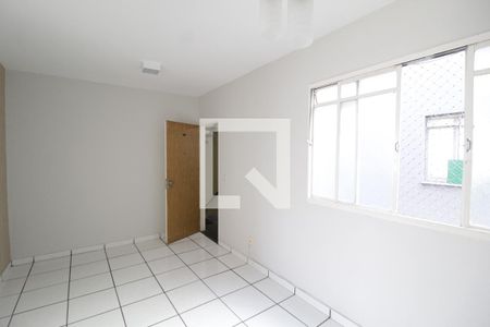 Sala de apartamento para alugar com 3 quartos, 53m² em Santa Mônica, Uberlândia