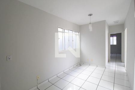 Sala de apartamento para alugar com 3 quartos, 53m² em Santa Mônica, Uberlândia