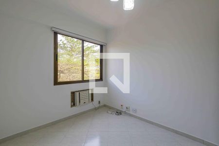 Apartamento à venda com 121m², 4 quartos e 2 vagas Apartamento à venda com 121m², 4 quartos e 2 vagasQuarto 3