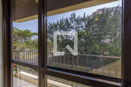 Apartamento à venda com 121m², 4 quartos e 2 vagas Apartamento à venda com 121m², 4 quartos e 2 vagasSuíte Varanda