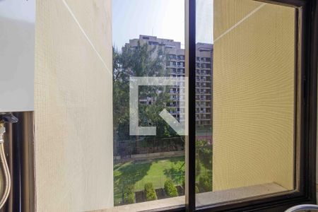 Apartamento à venda com 121m², 4 quartos e 2 vagas Apartamento à venda com 121m², 4 quartos e 2 vagasÁrea de Serviço Janela