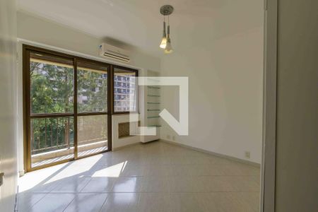 Suíte de apartamento à venda com 4 quartos, 121m² em Barra da Tijuca, Rio de Janeiro