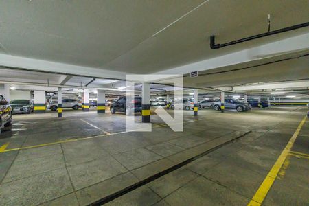 Apartamento à venda com 121m², 4 quartos e 2 vagas Apartamento à venda com 121m², 4 quartos e 2 vagasÁrea Comum Garagem