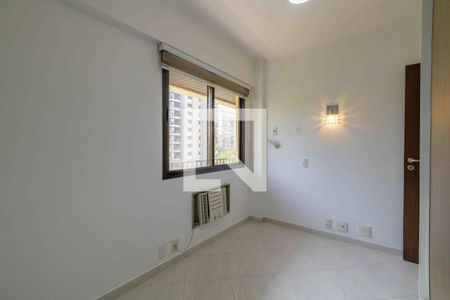 Apartamento à venda com 121m², 4 quartos e 2 vagas Apartamento à venda com 121m², 4 quartos e 2 vagasQuarto 1
