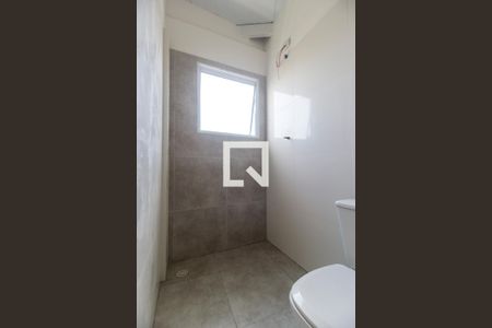 Banheiro de kitnet/studio para alugar com 1 quarto, 19m² em Cidade Ariston Estela Azevedo, Barueri